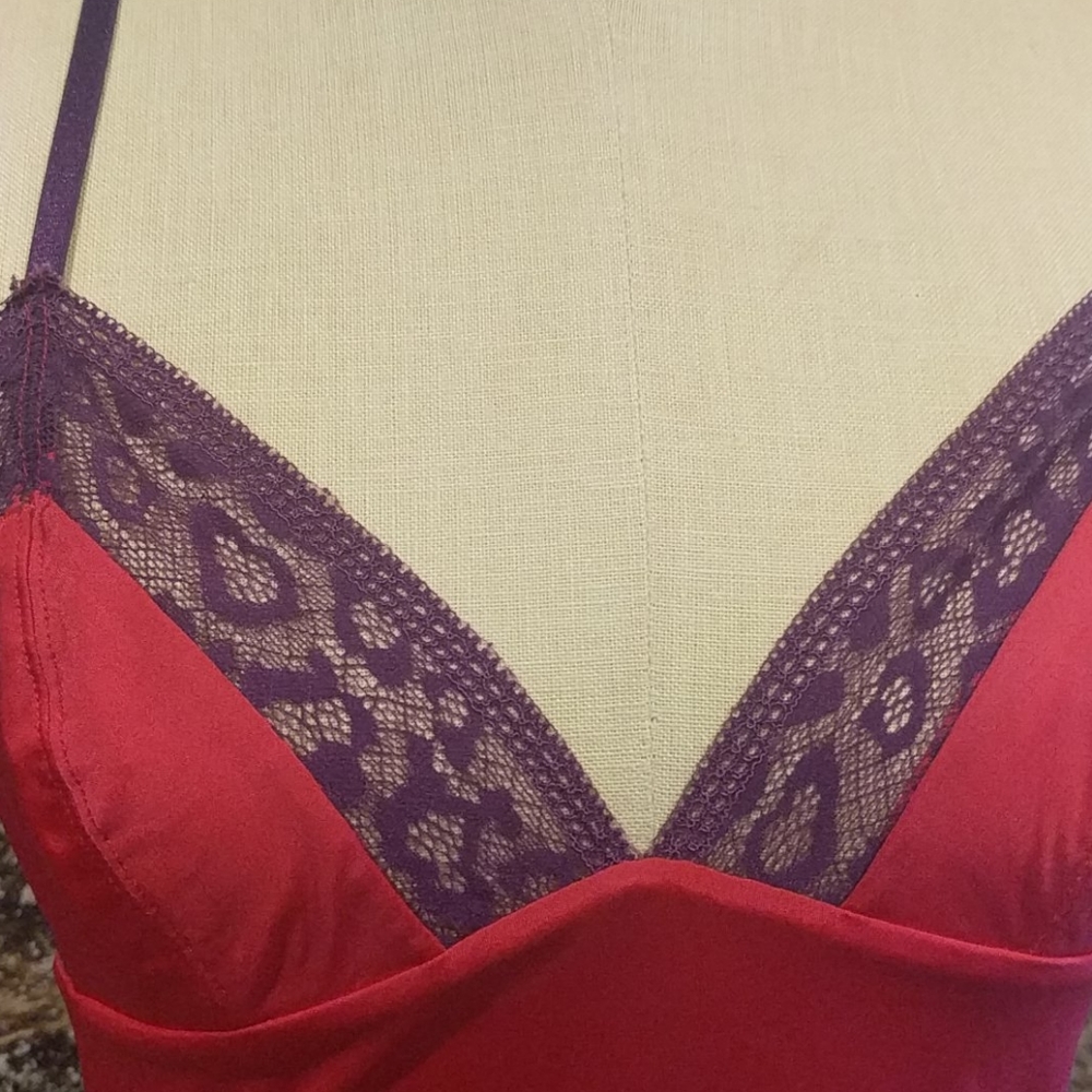 VS Slip - Picture 3 of 4